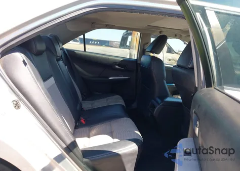 2014 Toyota Camry Se z USA, uszkodzony, nr VIN 4T1BF1FK9EU758176